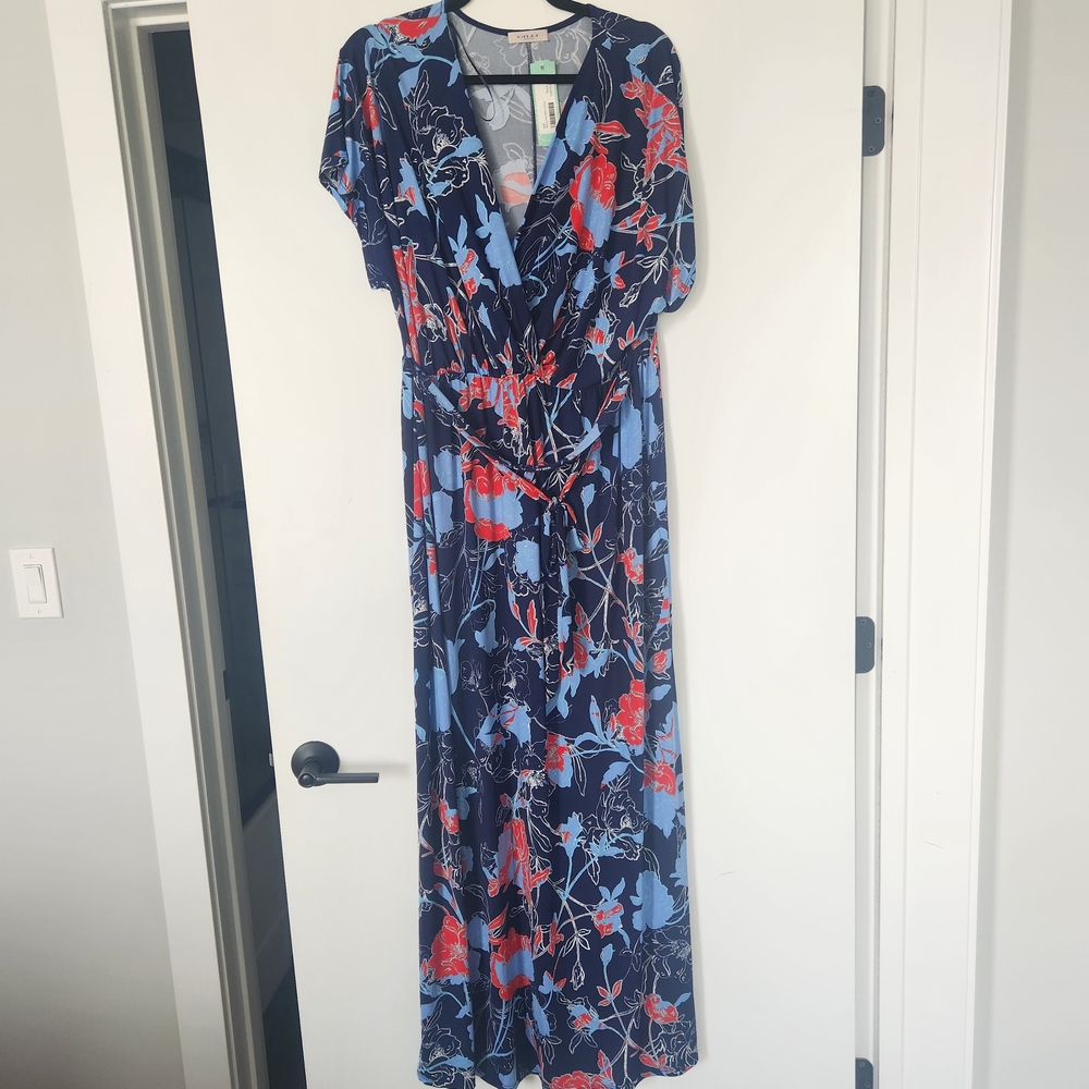 Gilli Floral Maxi Dress - Navy and Red